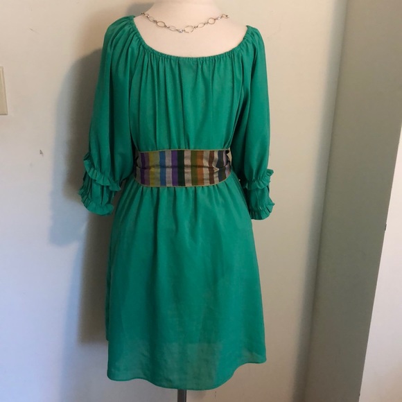 Green balloon sleeve dress - Picture 2 of 5